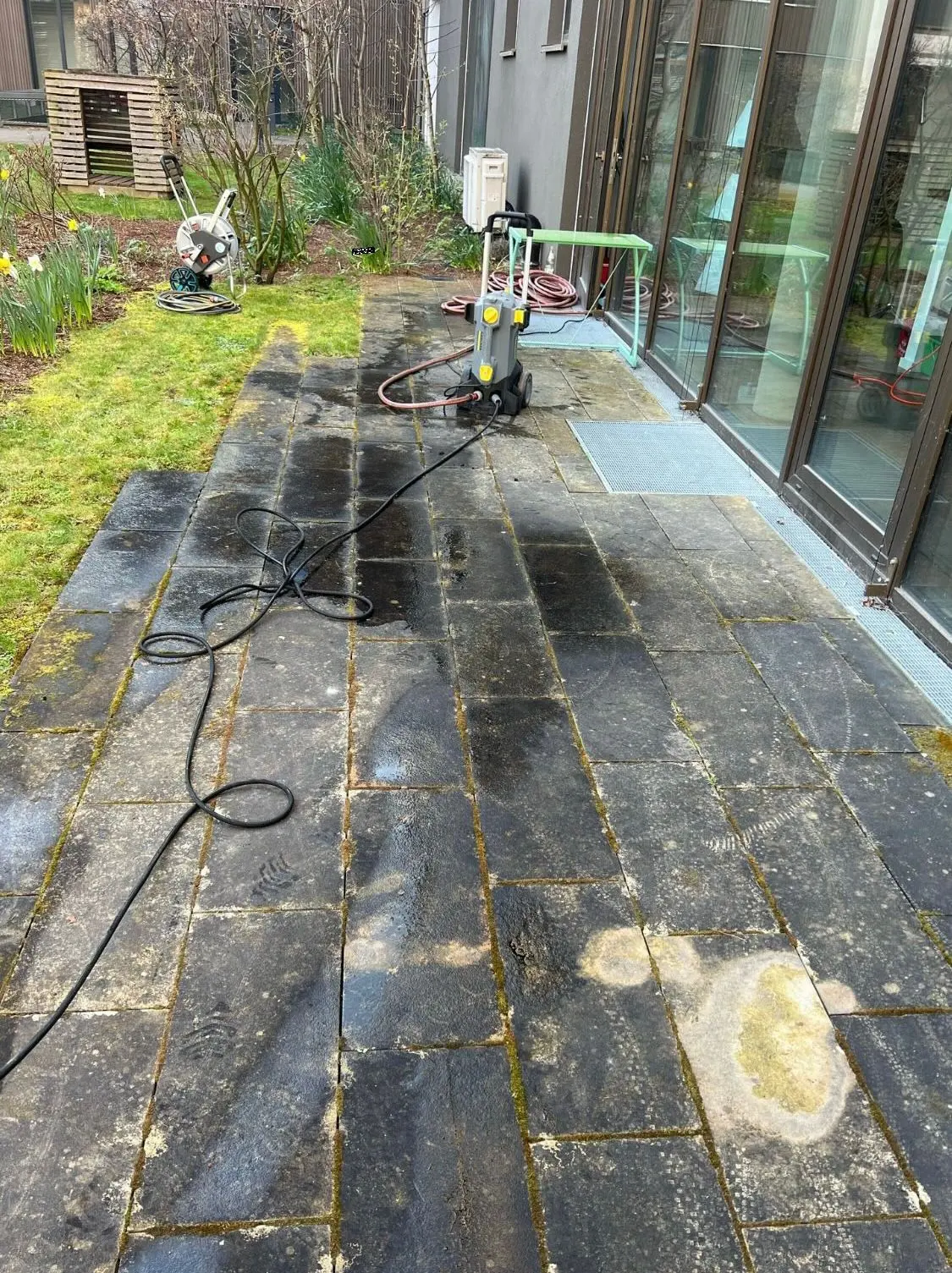 Terrassenplatten mit Hochdruck